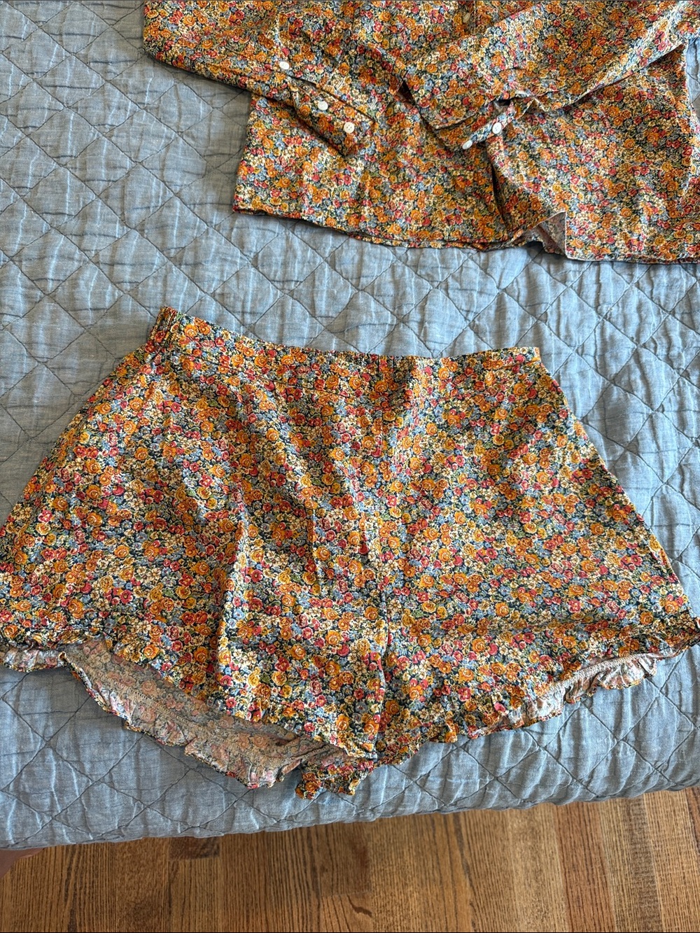 SÉZANE LIKE NEW FLORAL PJ SET SIZE 40 - Picture 5 of 7